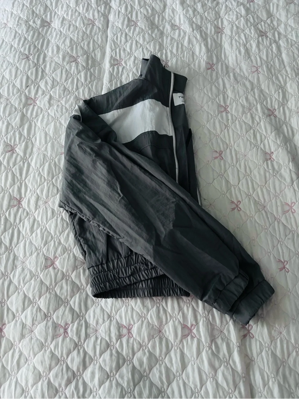 Rue21 Gray and White Colorblock Windbreaker Jacket cropped